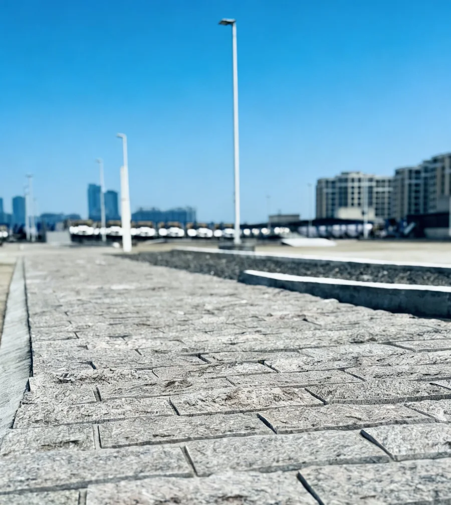 Stone paving surface